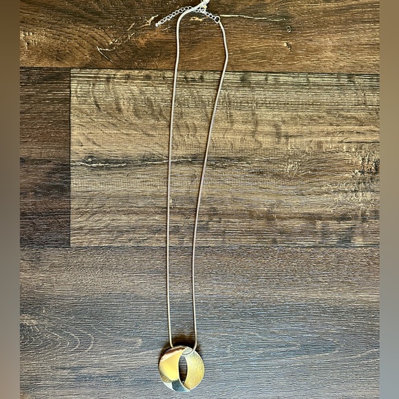 Lia sophia silver/rhodium pendant 32-35” necklace - Picture 2 of 4